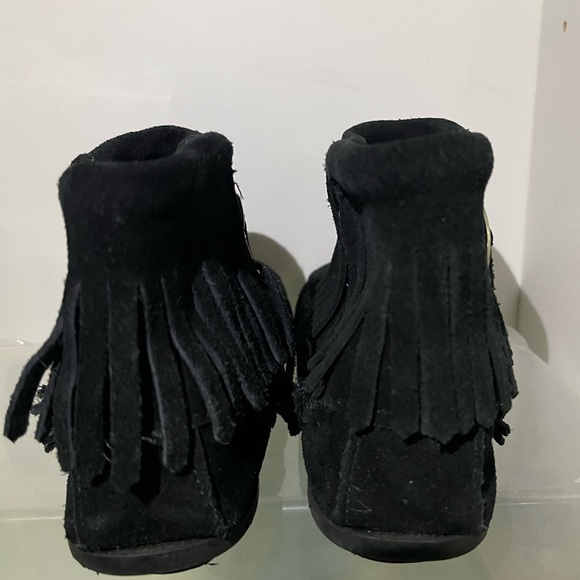 Minnetonka Black Suede Fringe with Concho Booties with Zipper - Picture 3 of 16